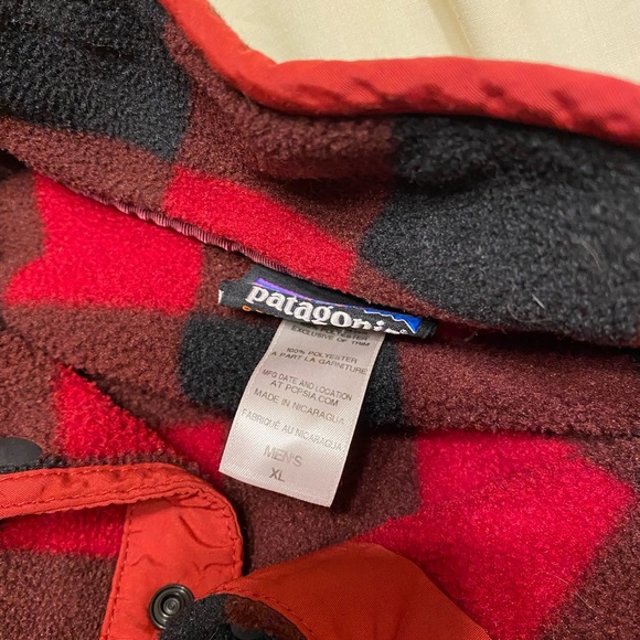 Men’s Patagonia Red Plaid Fleece XL - Picture 6 of 6